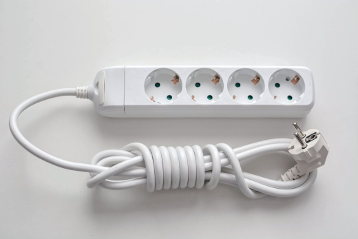 Удлинитель У16-123 "Надежда" четырехместный с заземляющим контактом с защитными шторками